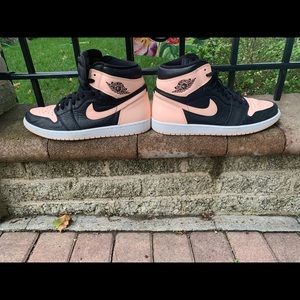 Jordan 1 "black crimson tint" sz 11